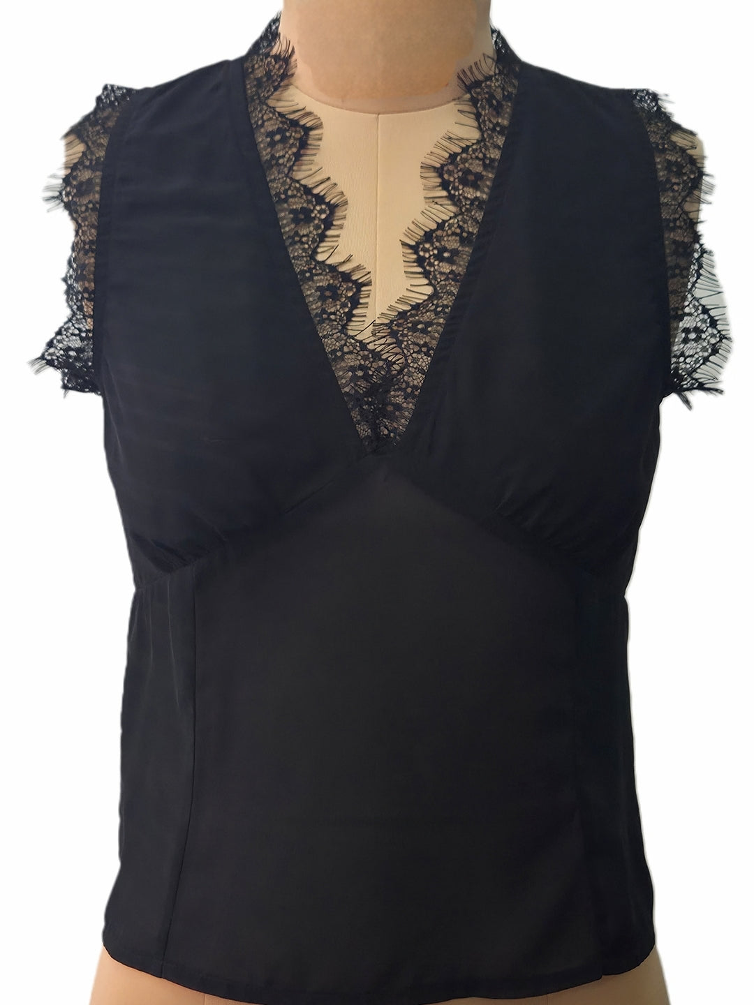 Black Solid Sleeveless Top